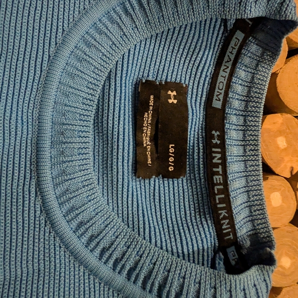 Under Armour Light Blue Performance Top - Picture 4 of 6